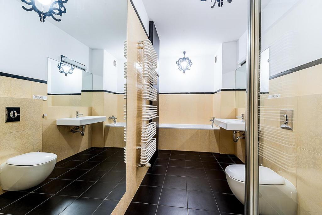 Apartment Powisle With Garage Warsaw Ngoại thất bức ảnh