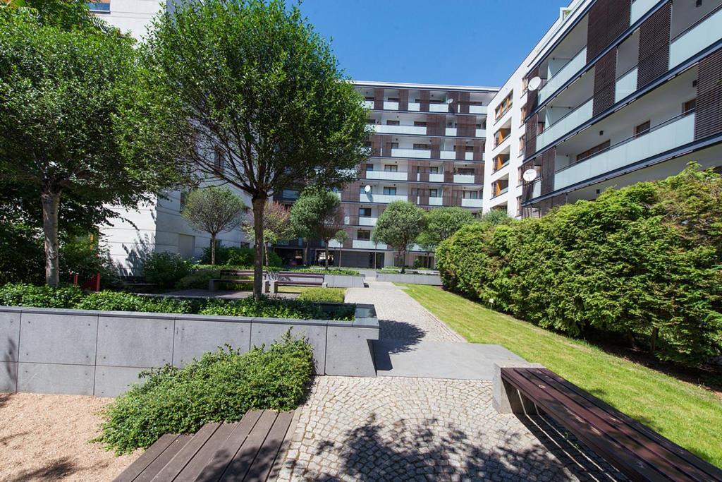 Apartment Powisle With Garage Warsaw Ngoại thất bức ảnh